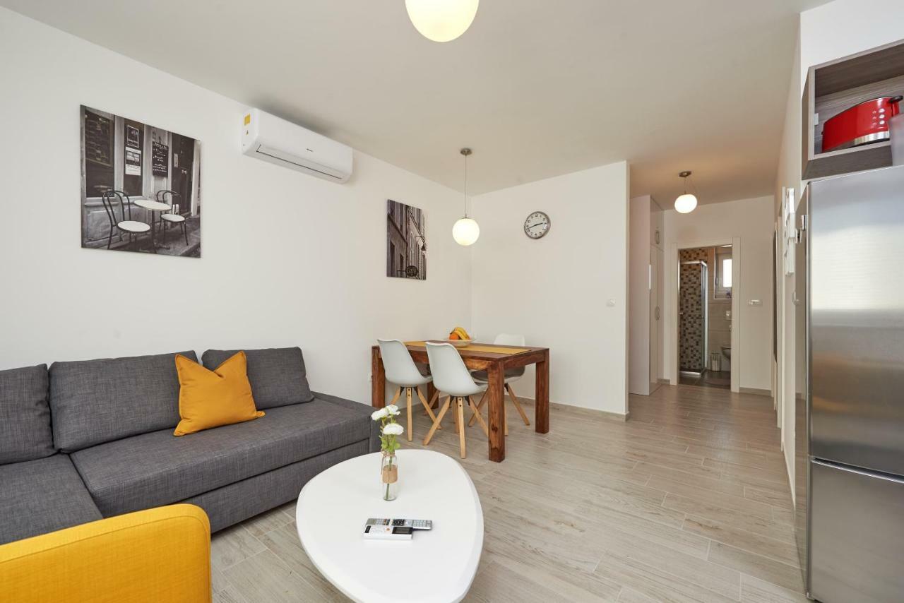 City Apartment Magdalena Trogir Exterior photo